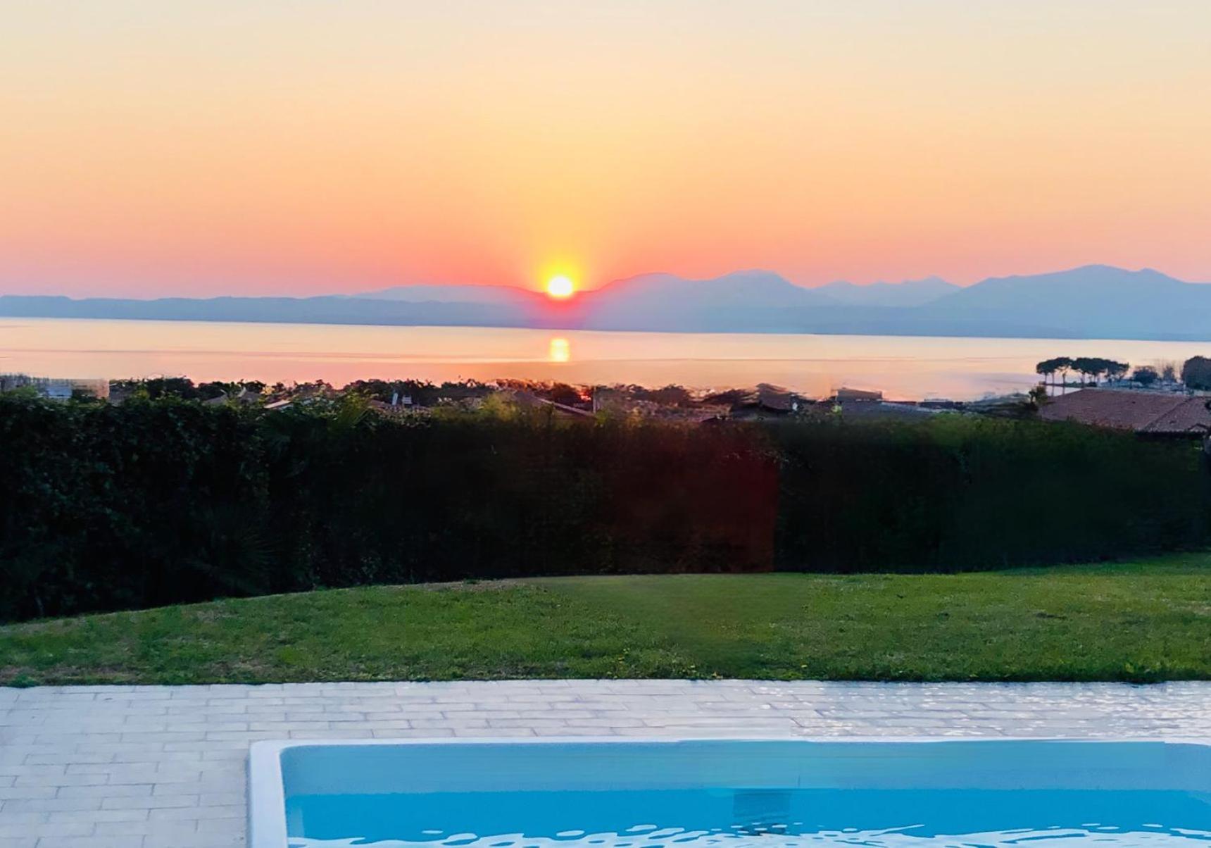 Lhv Garda Lake - Private Pool And Spa Бардолино Экстерьер фото